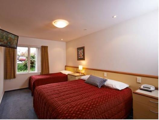 Birchwood Manor Motel 5*
